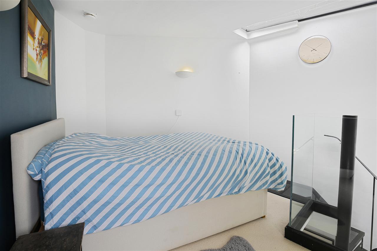 2 bed flat for sale in Carleton Road  - Property Image 6