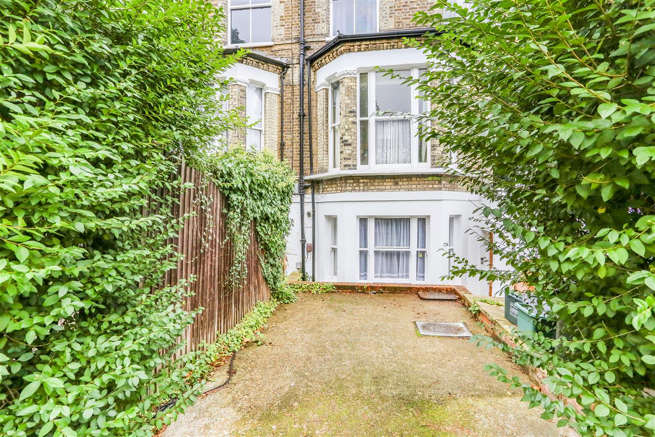 2 bed flat for sale in Tufnell Park Road  - Property Image 19