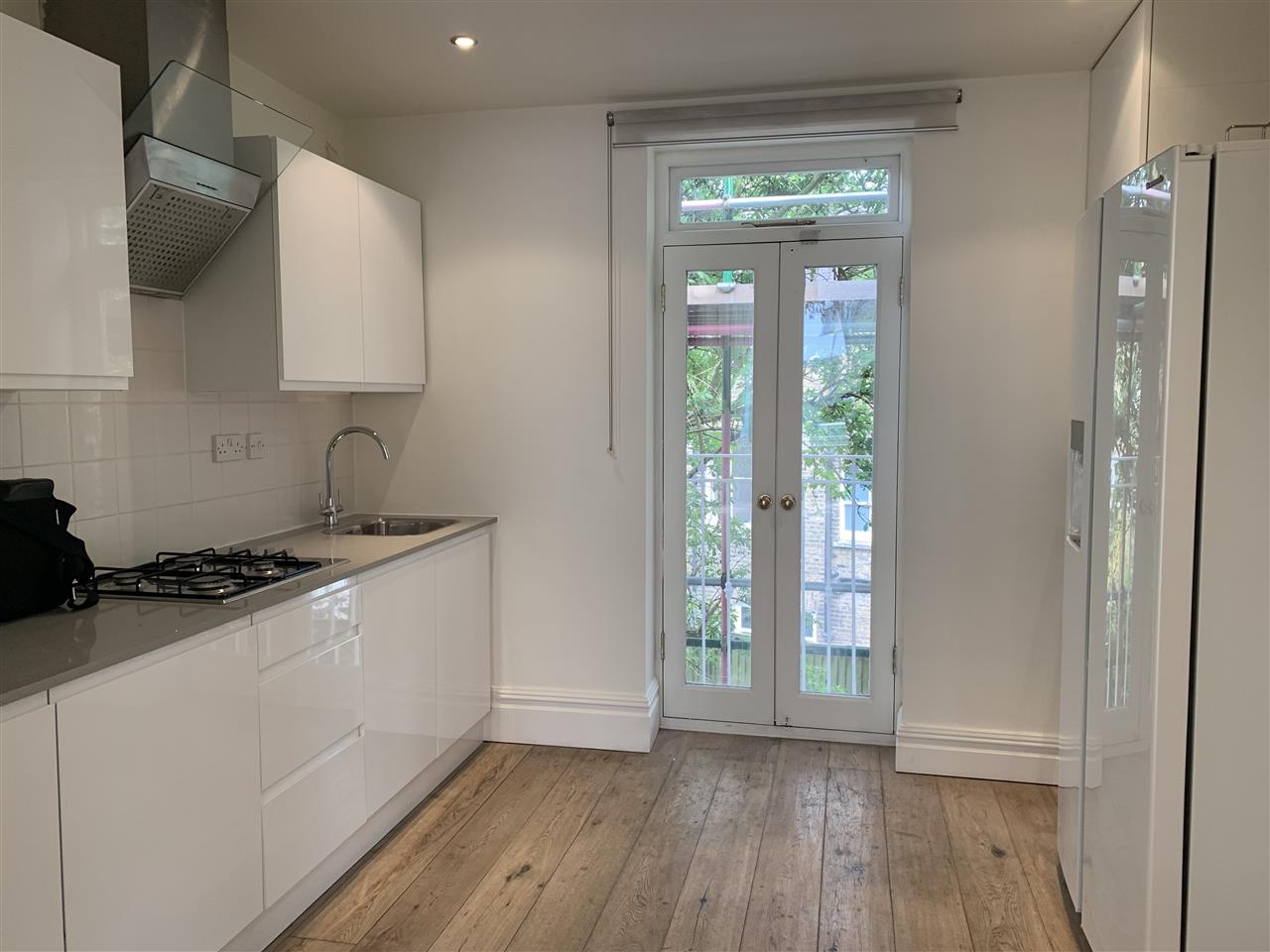 2 bed flat to rent in Celia Road  - Property Image 4