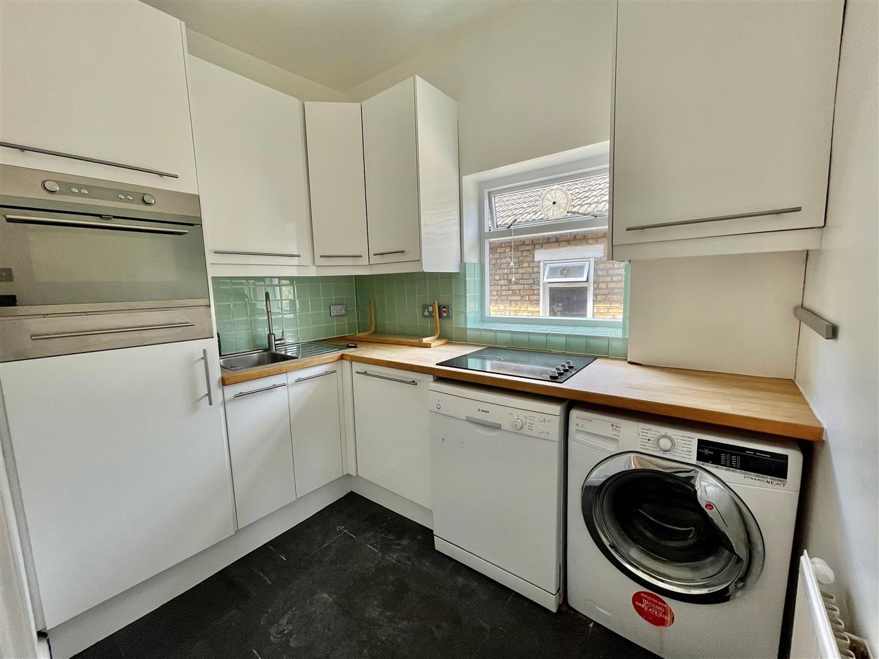 2 bed flat for sale in Tufnell Park Road  - Property Image 4