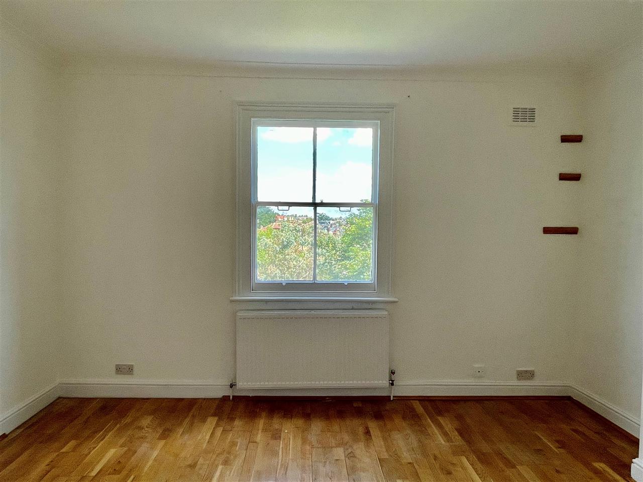 2 bed flat for sale in Tufnell Park Road  - Property Image 13