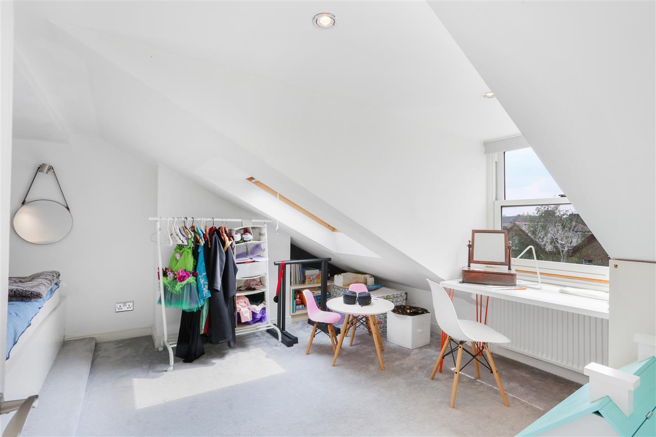 5 bed terraced house to rent 19