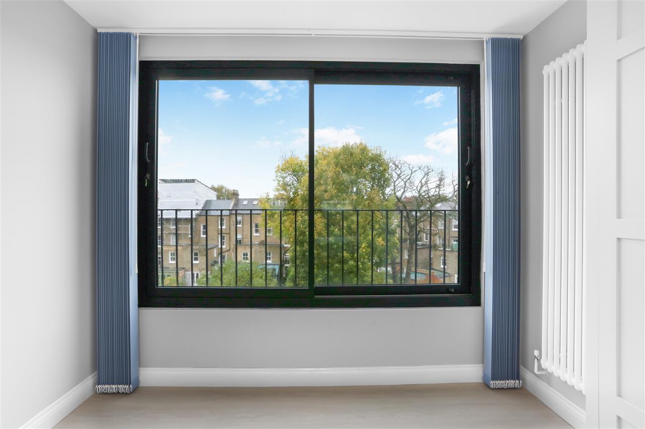 2 bed flat for sale in Tufnell Park Road 3