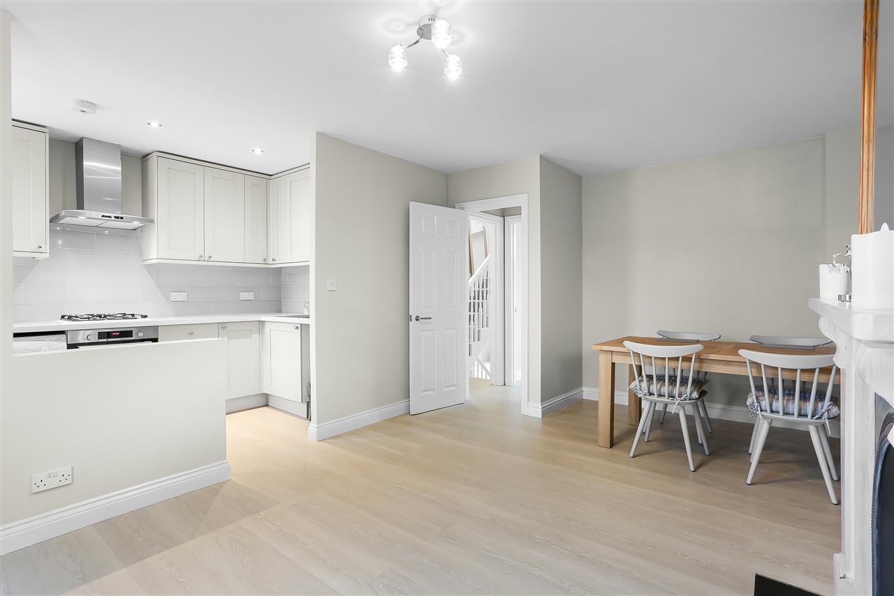 2 bed flat for sale in Tufnell Park Road 13
