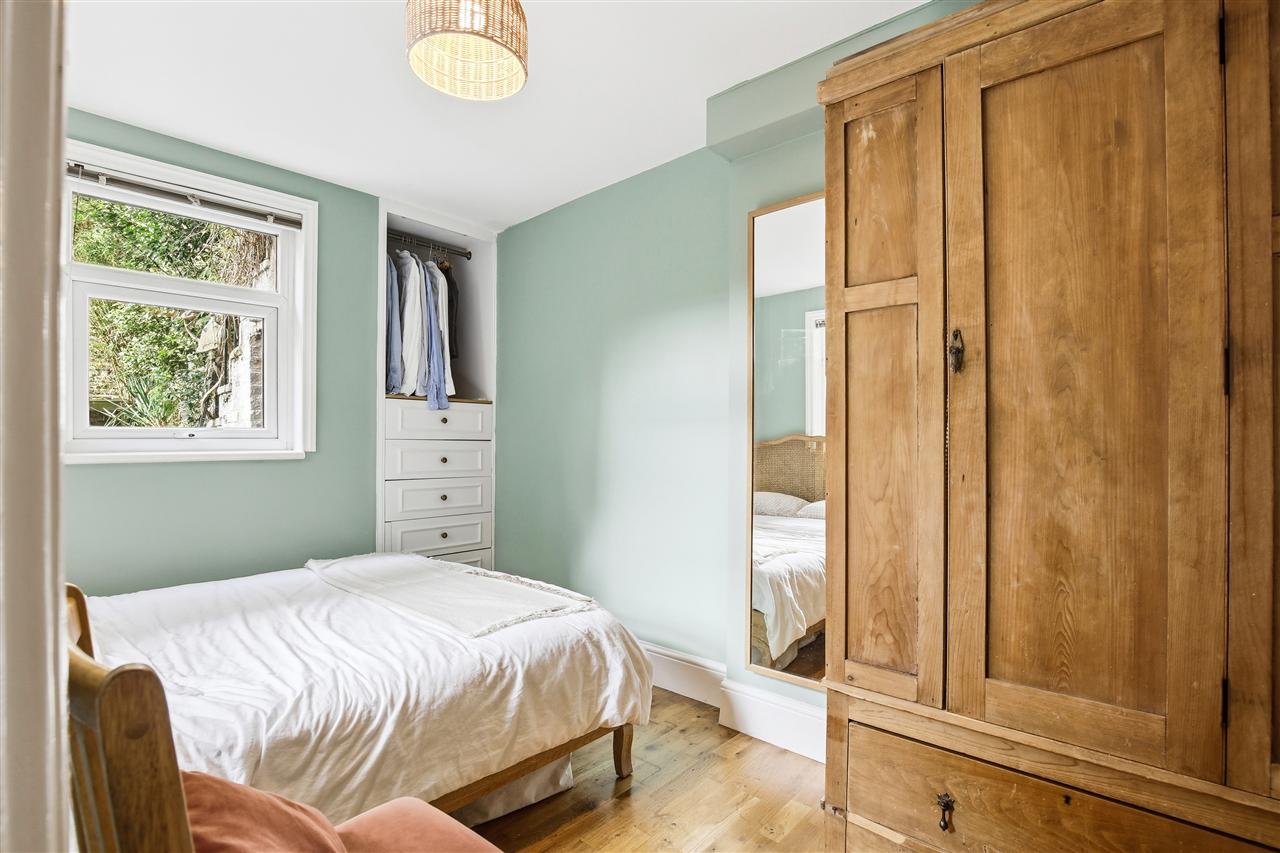 1 bed flat for sale in Montpelier Grove  - Property Image 11