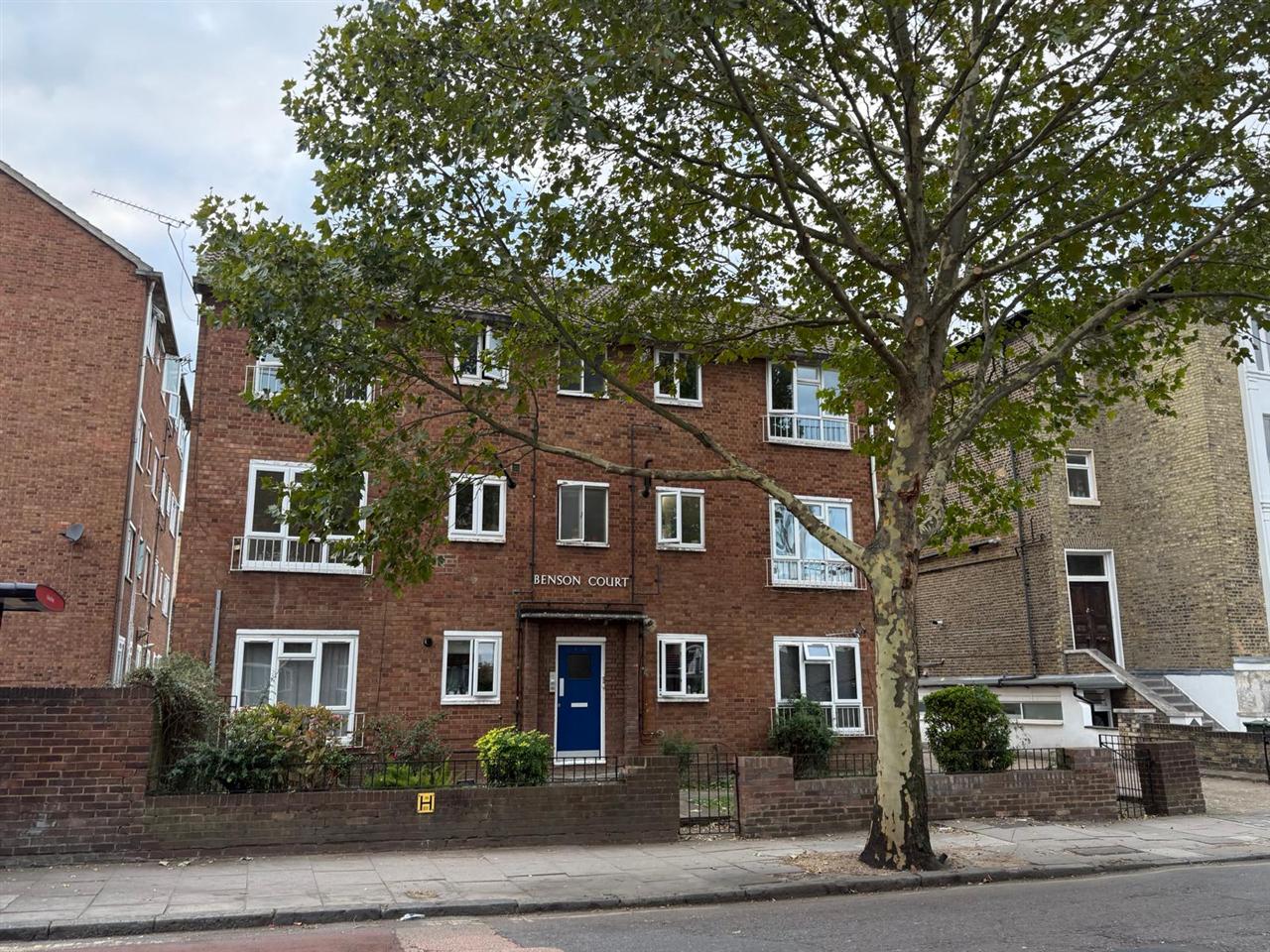 2 bed flat to rent in Junction Road  - Property Image 12