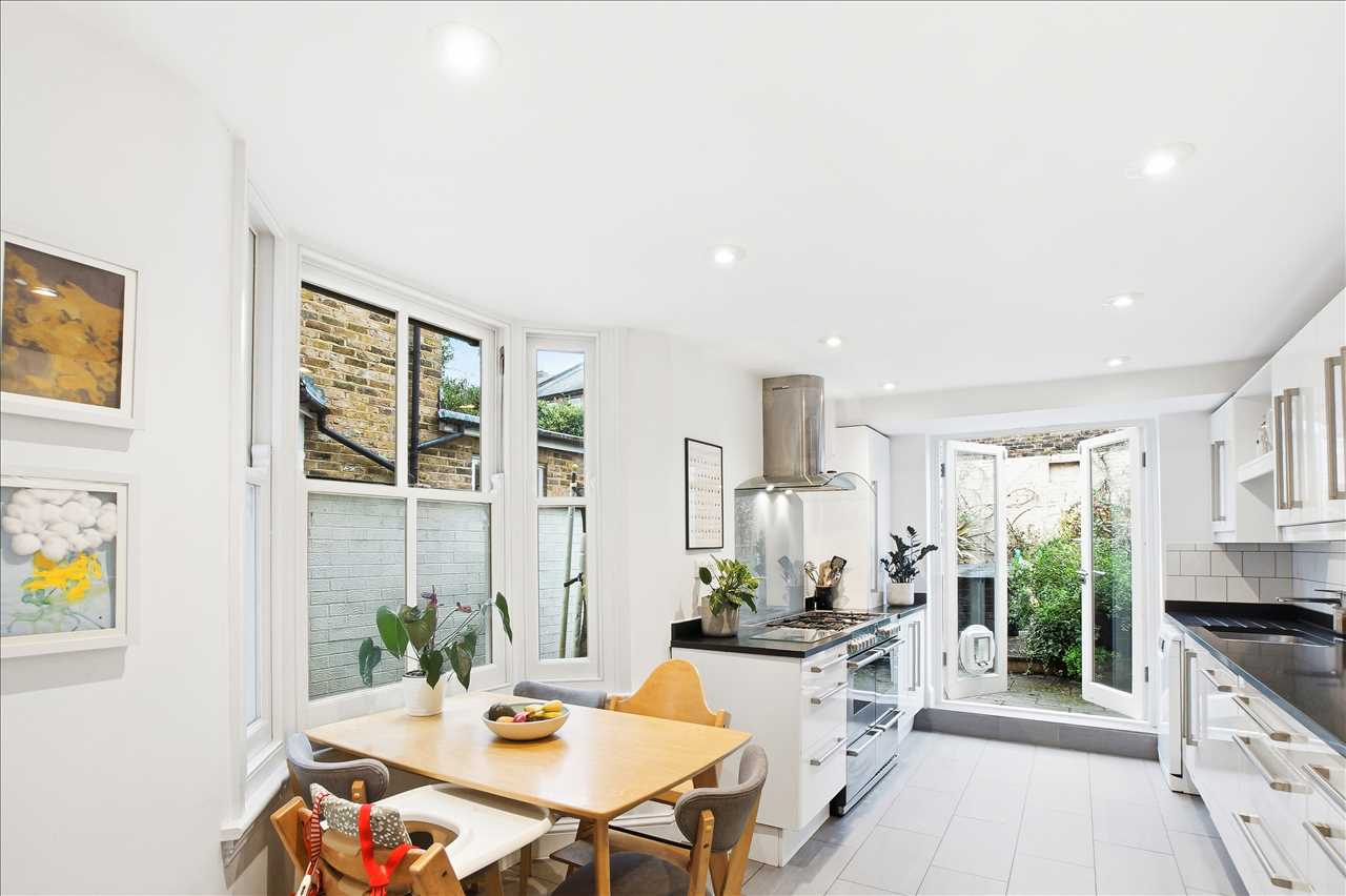 5 bed for sale in Kiver Road 2