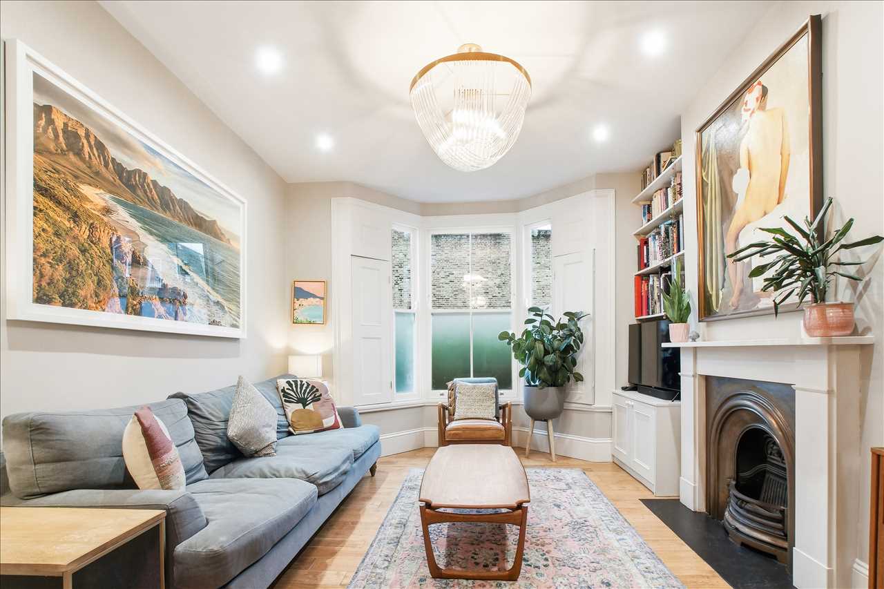 5 bed for sale in Kiver Road 10