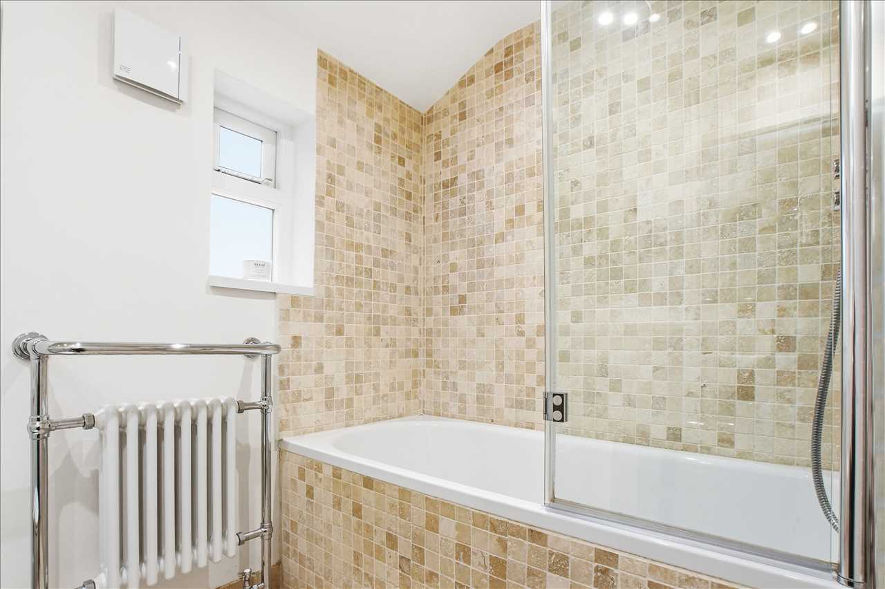 5 bed for sale in Kiver Road 13