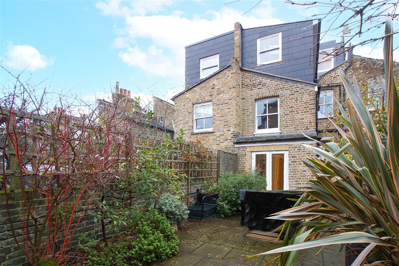 5 bed for sale in Kiver Road 17