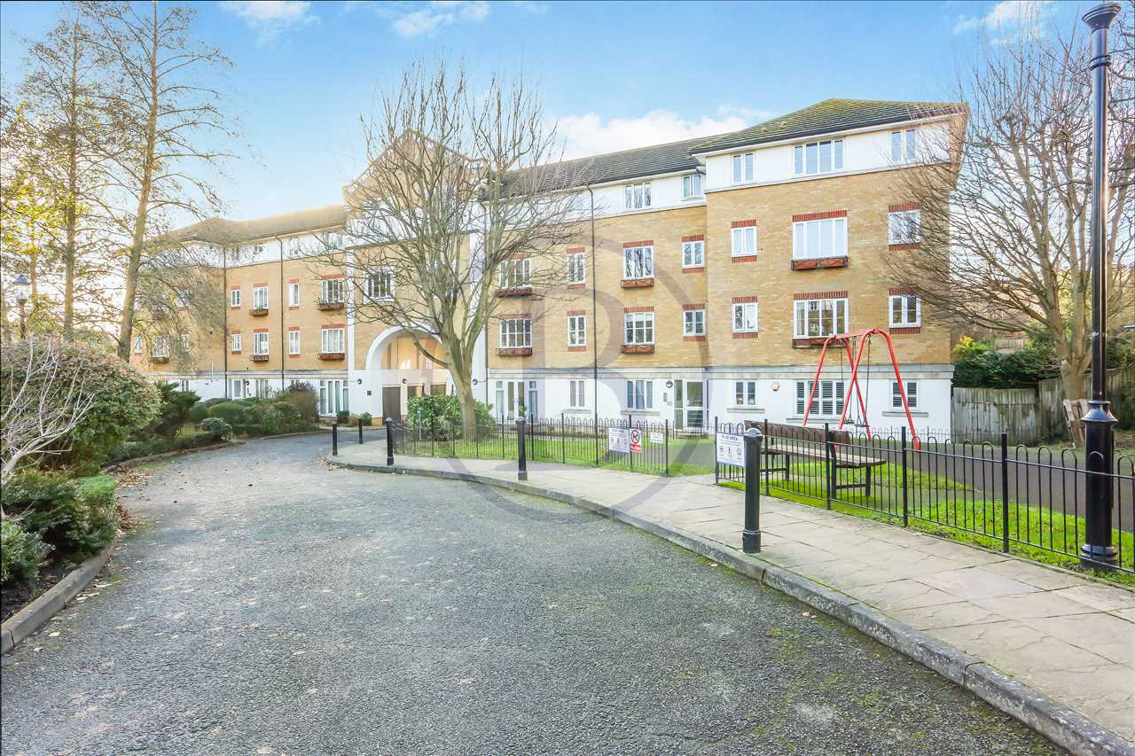 2 bed flat for sale in Goddard Place 1
