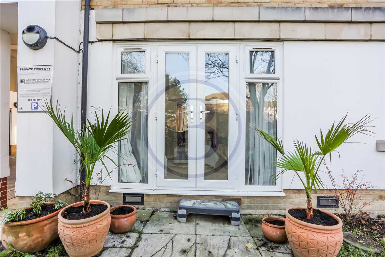 2 bed flat for sale in Goddard Place  - Property Image 10