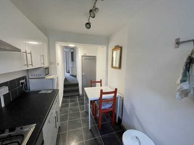1 bed flat to rent in Colvestone Crescent  - Property Image 10