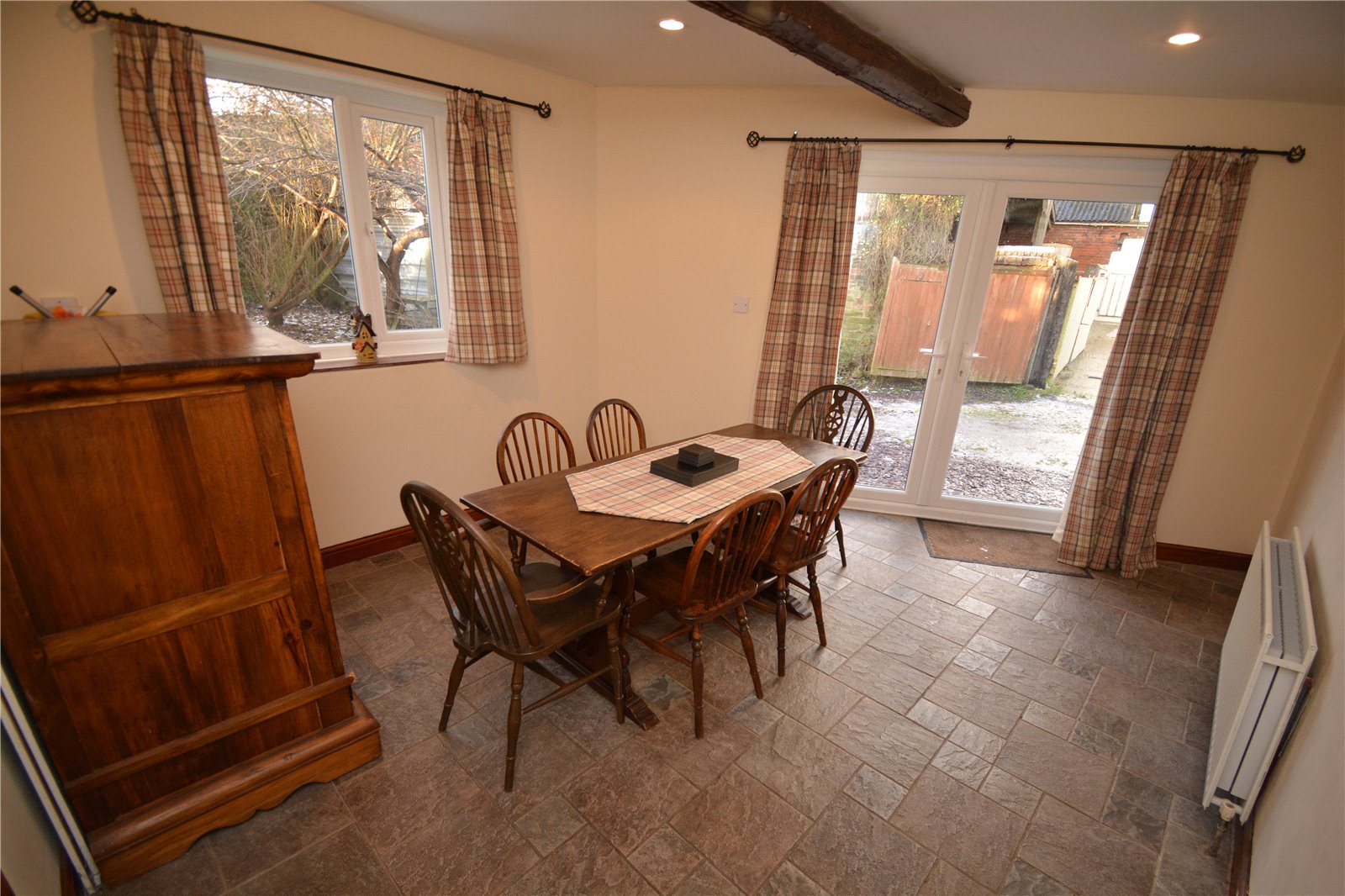 4 bed house for sale in Cliff Lane, Bempton  - Property Image 3