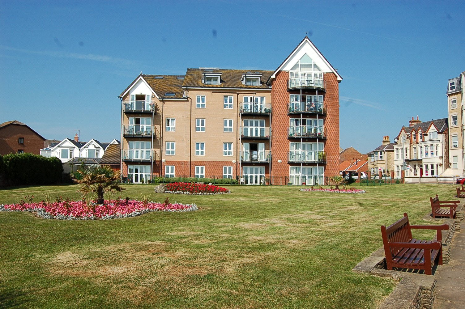 2 bed apartment for sale in St. Annes Road, Bridlington - Property Image 1