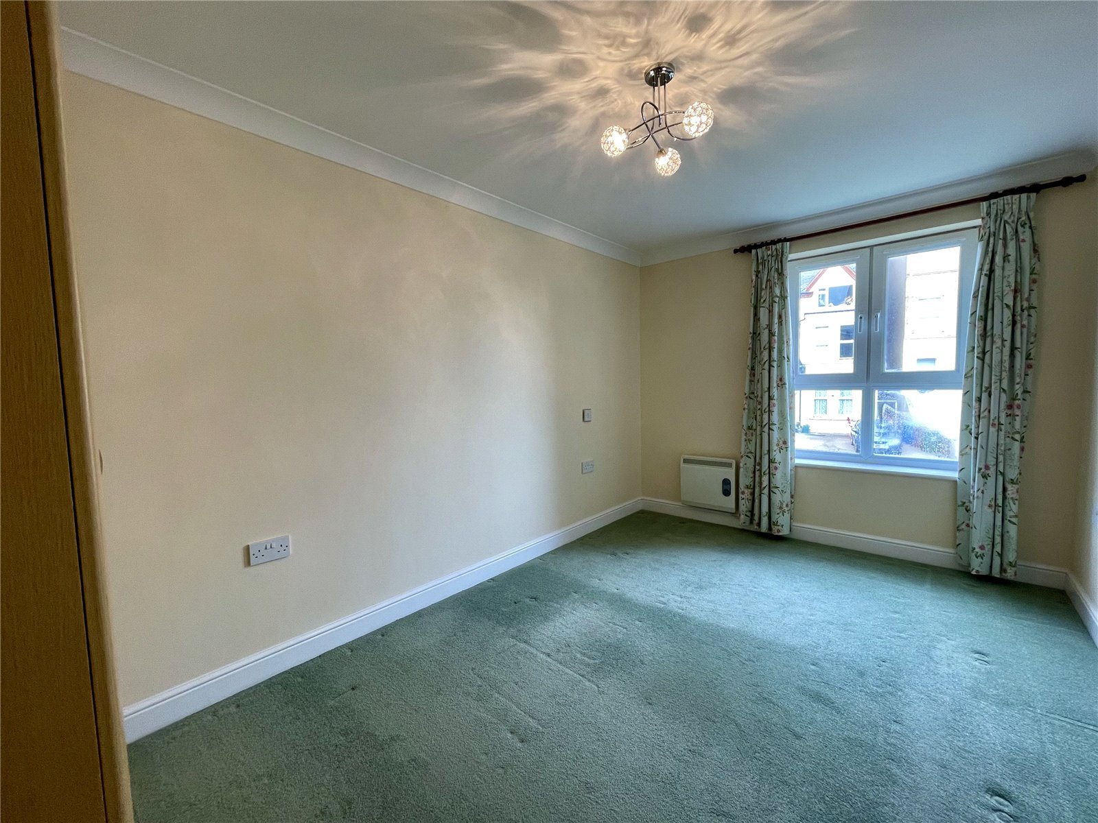 2 bed apartment for sale in St. Annes Road, Bridlington  - Property Image 8