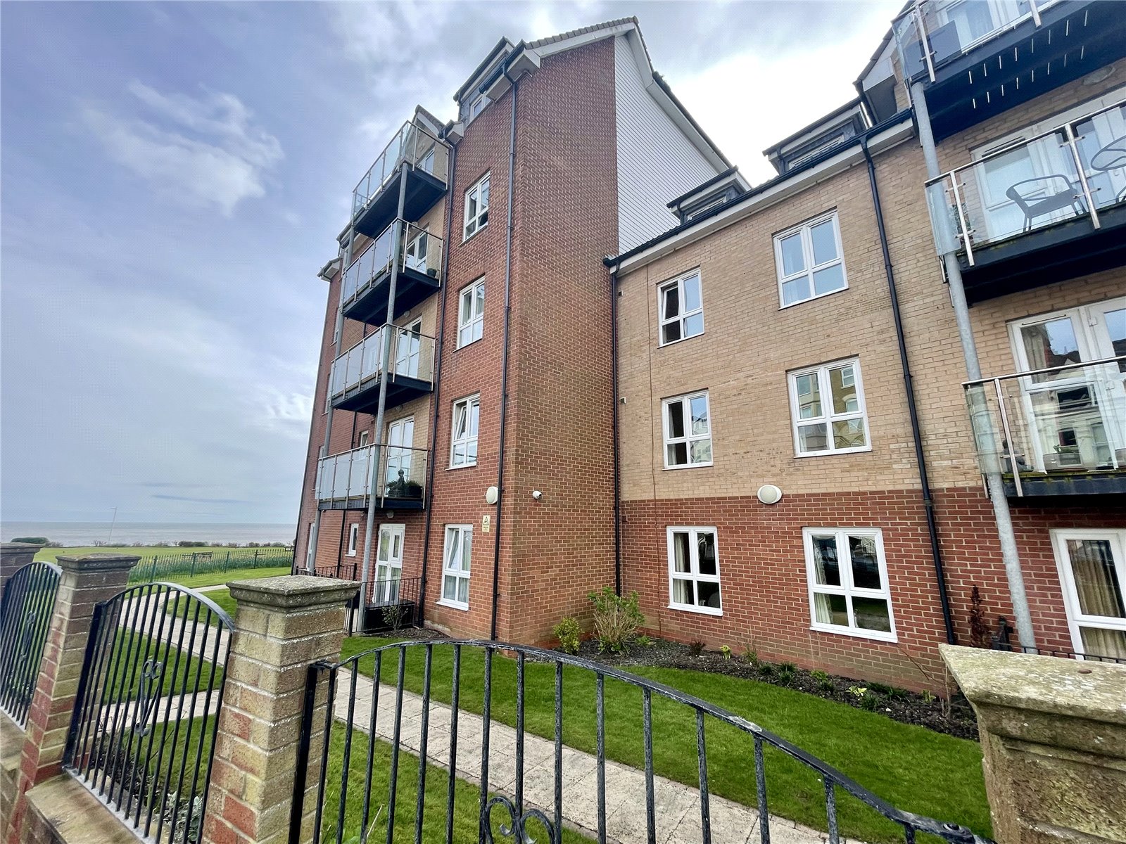 2 bed apartment for sale in St. Annes Road, Bridlington  - Property Image 13