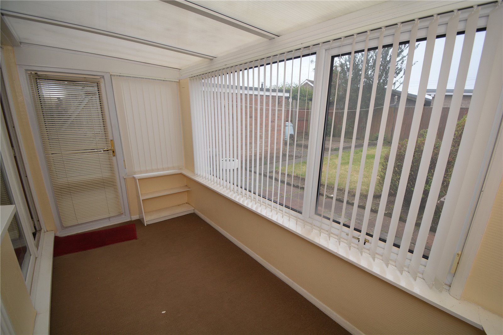 2 bed bungalow for sale in Thoresby Avenue, Bridlington  - Property Image 3