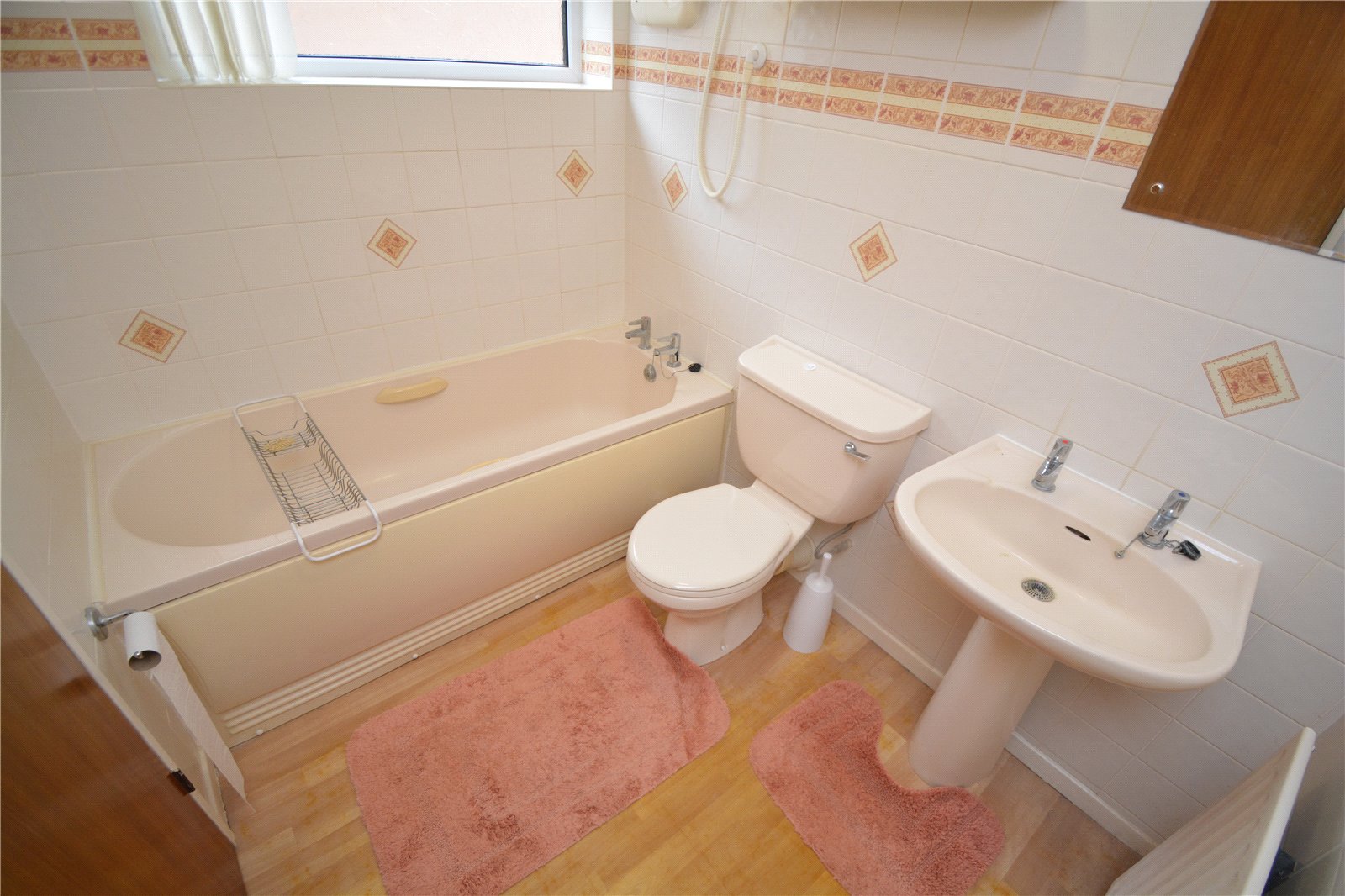2 bed bungalow for sale in Thoresby Avenue, Bridlington  - Property Image 4