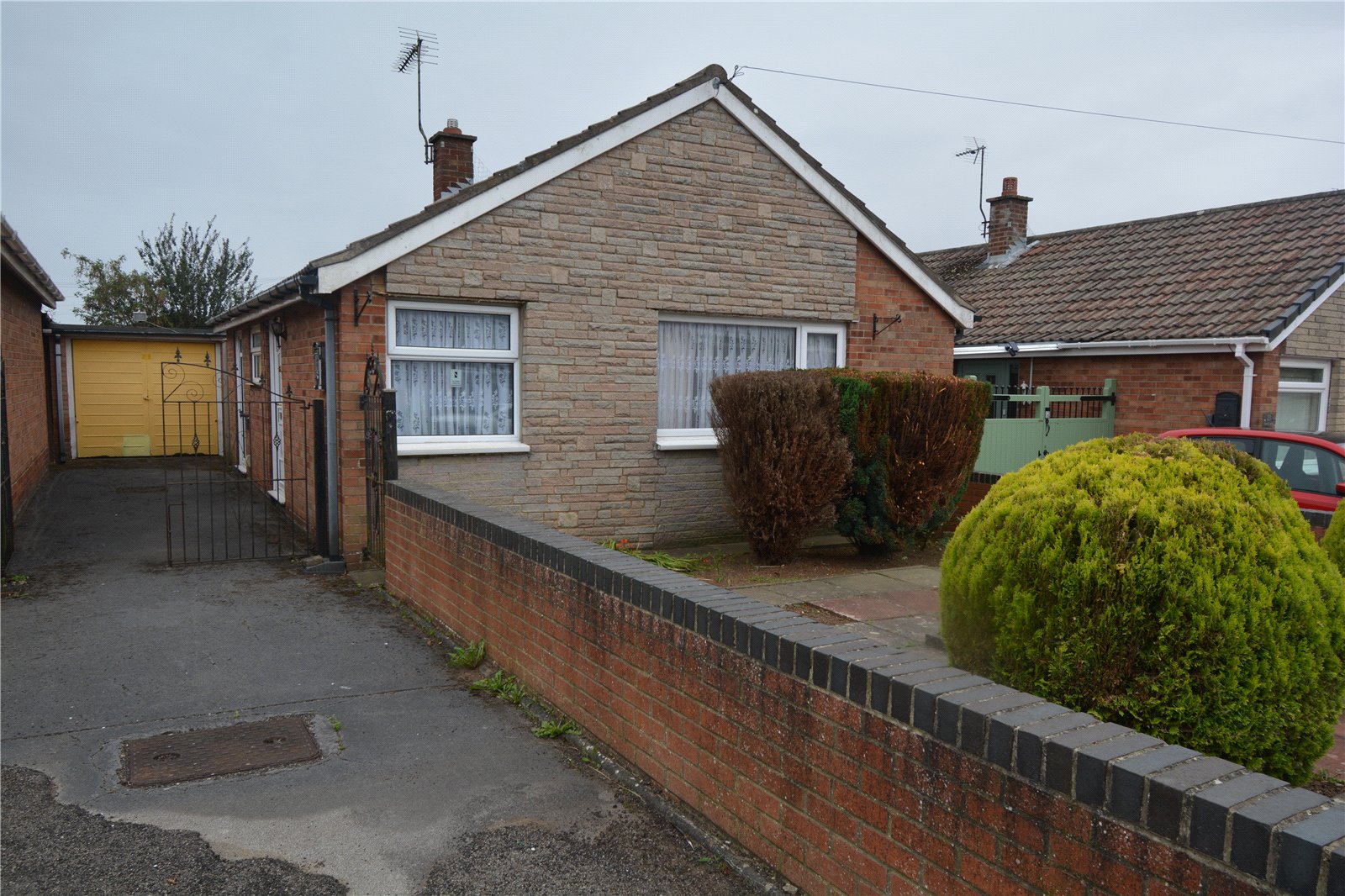 2 bed bungalow for sale in Thoresby Avenue, Bridlington  - Property Image 10