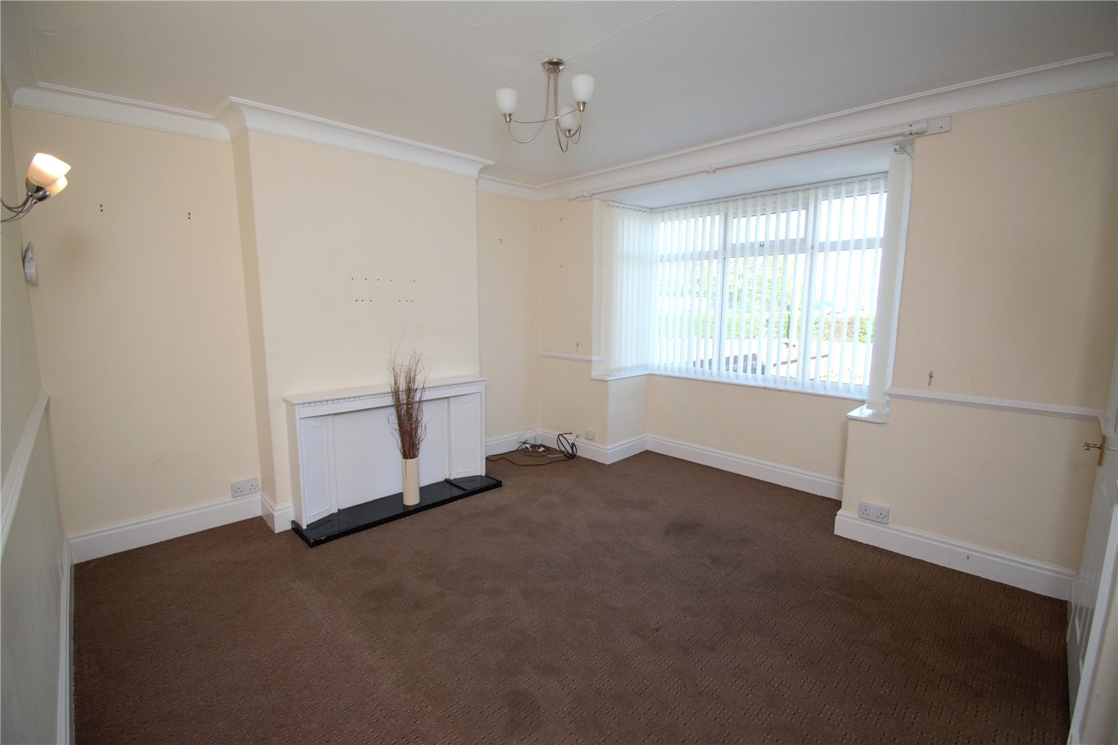 3 bed house for sale in St. Marys Crescent, Bridlington  - Property Image 2