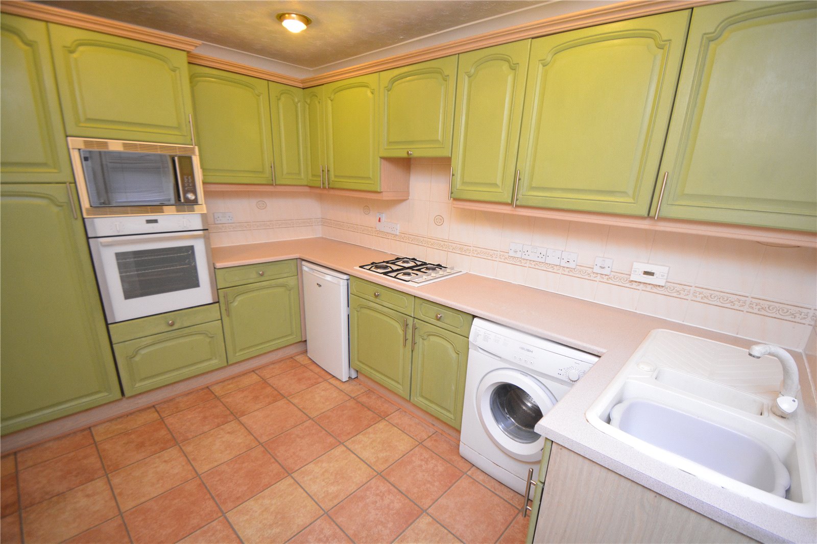 3 bed bungalow for sale in Newtondale Garth, Bridlington  - Property Image 6