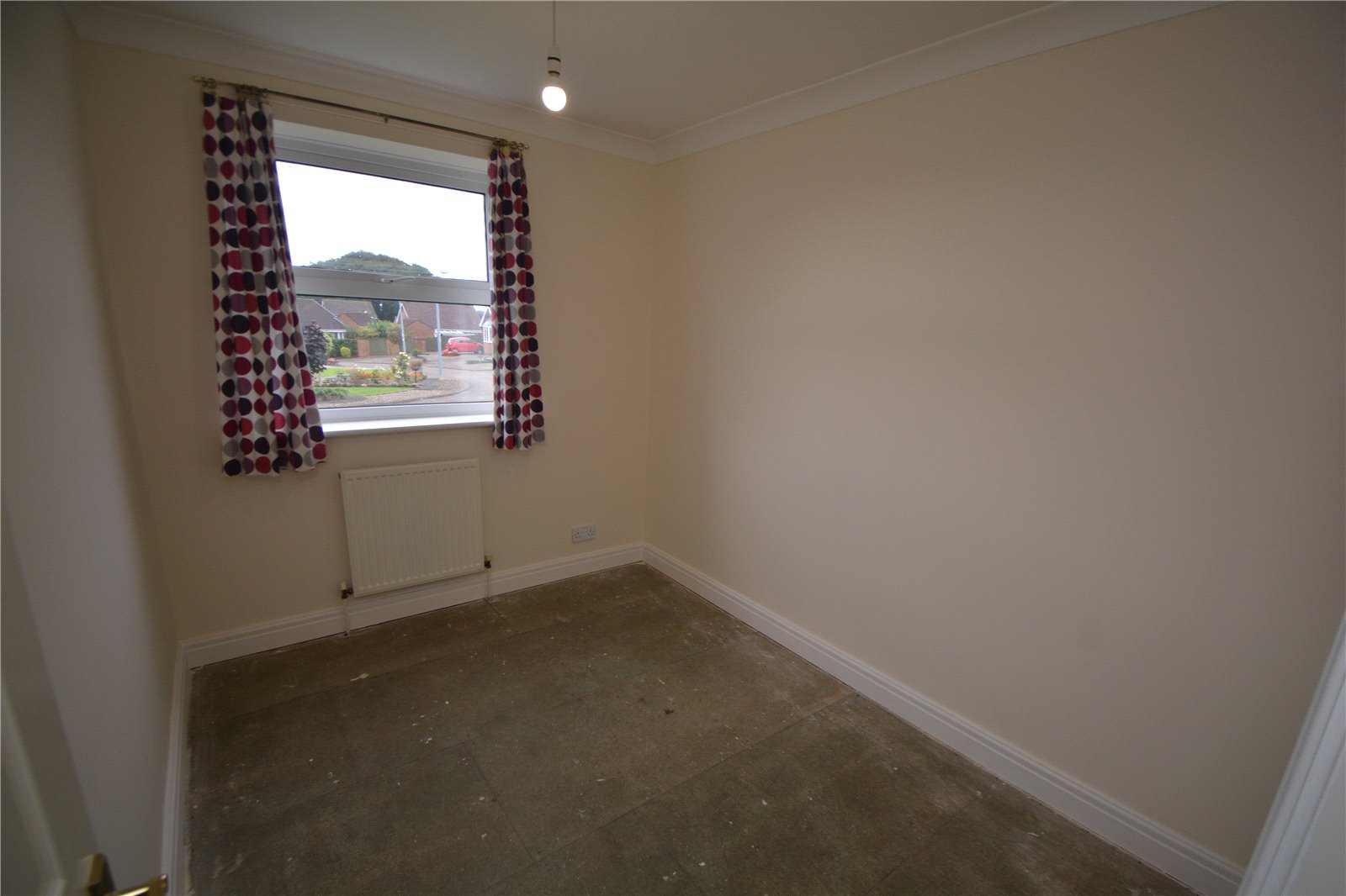 3 bed bungalow for sale in Newtondale Garth, Bridlington  - Property Image 10