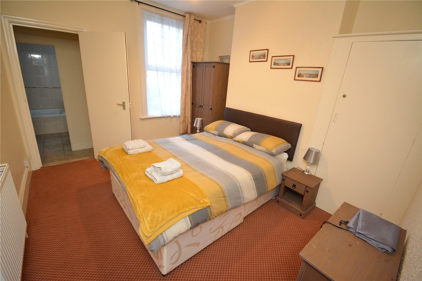 6 bed  for sale in Windsor Crescent, Bridlington  - Property Image 10