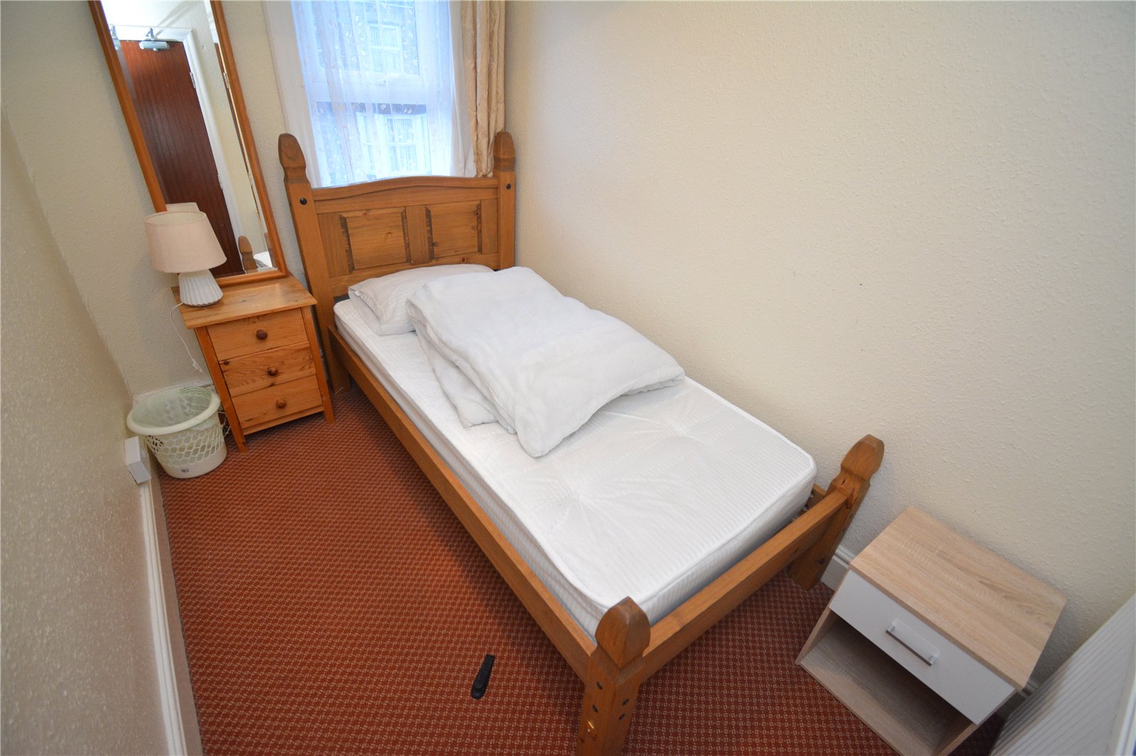 6 bed  for sale in Windsor Crescent, Bridlington  - Property Image 13