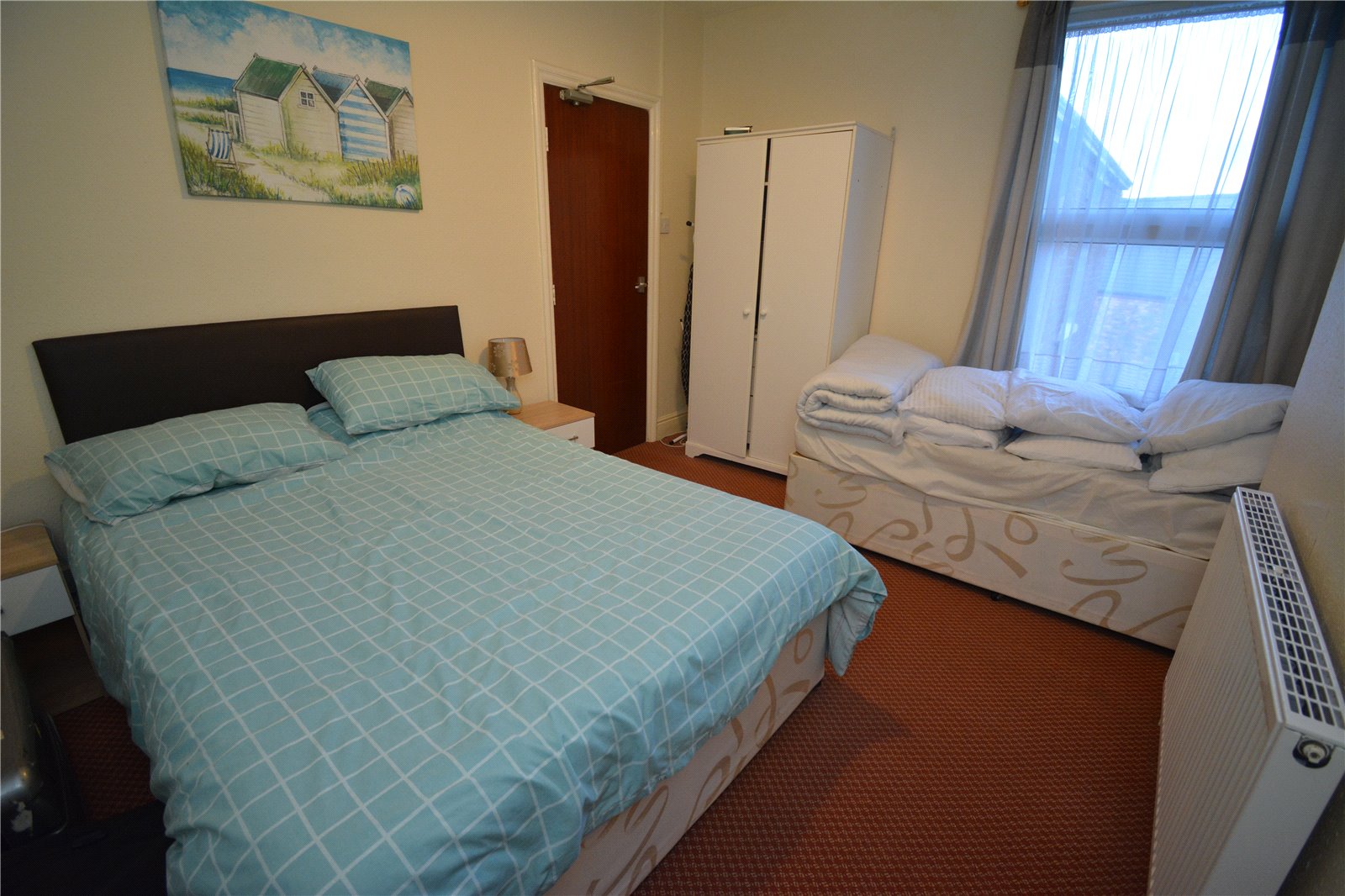 6 bed  for sale in Windsor Crescent, Bridlington  - Property Image 14