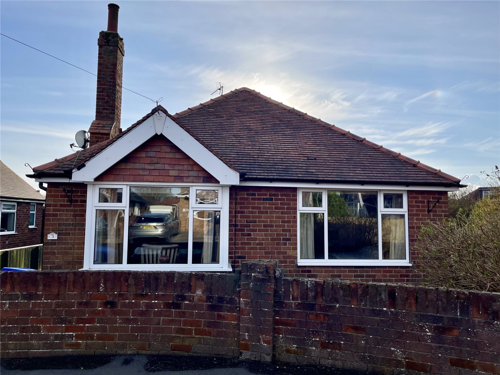 2 bed bungalow for sale in Nightingale Drive, Bridlington  - Property Image 1