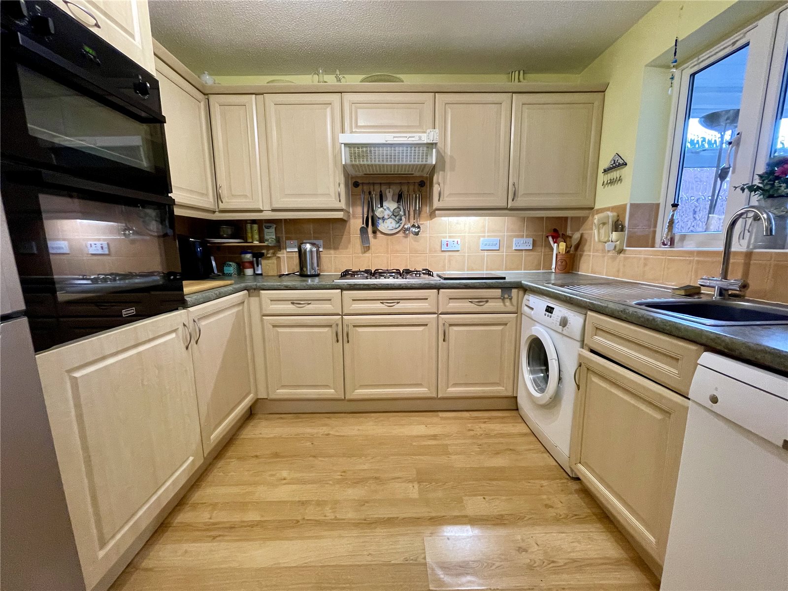 3 bed house for sale in Longleat Avenue, Bridlington  - Property Image 3
