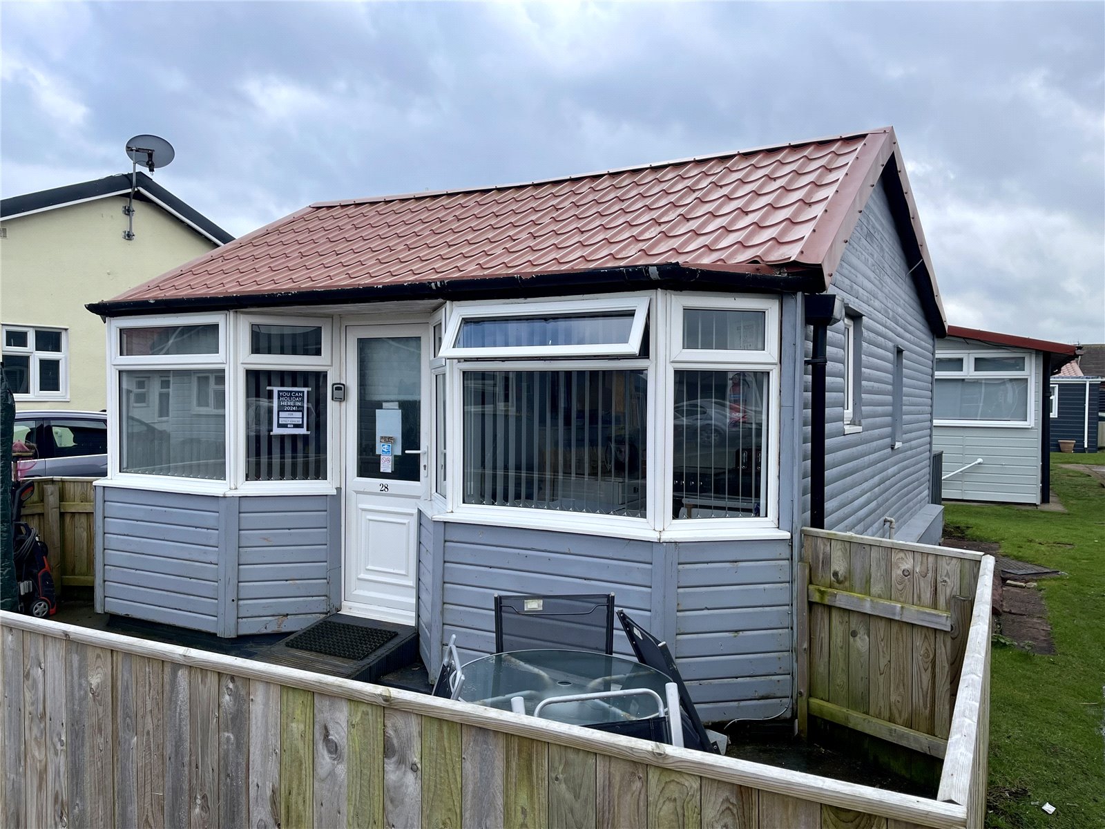 2 bed bungalow for sale in Fourth Avenue, Bridlington - Property Image 1
