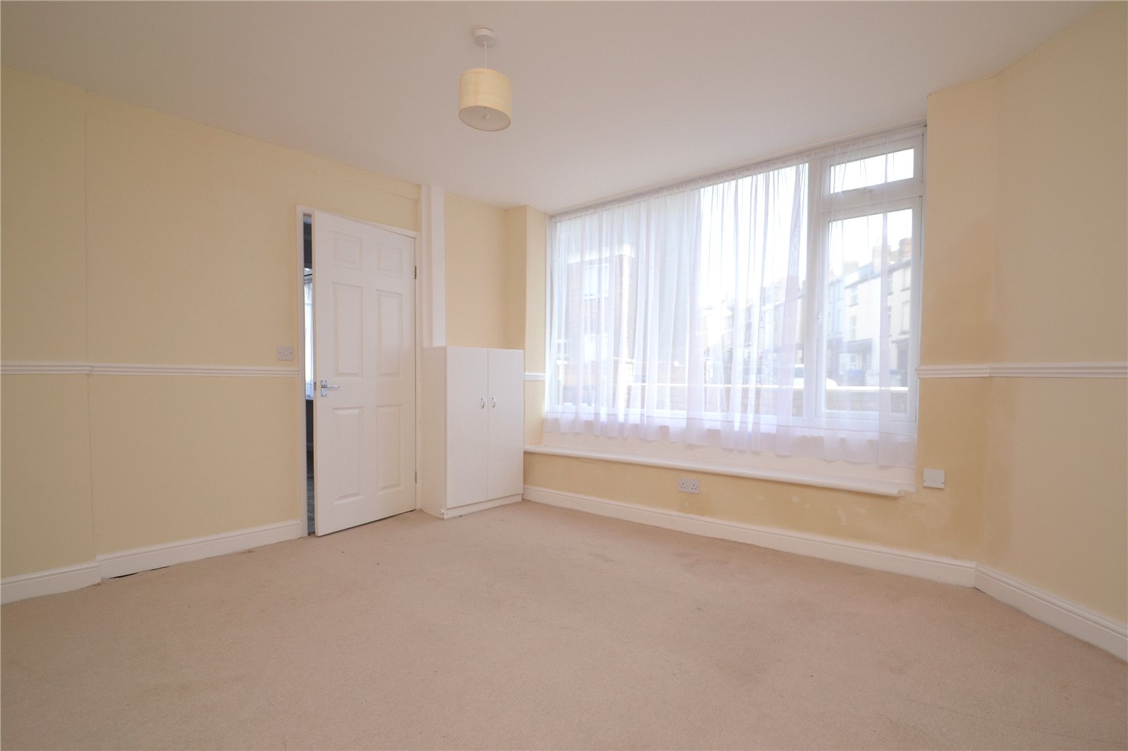 1 bed apartment to rent in James Street, Scarborough  - Property Image 5