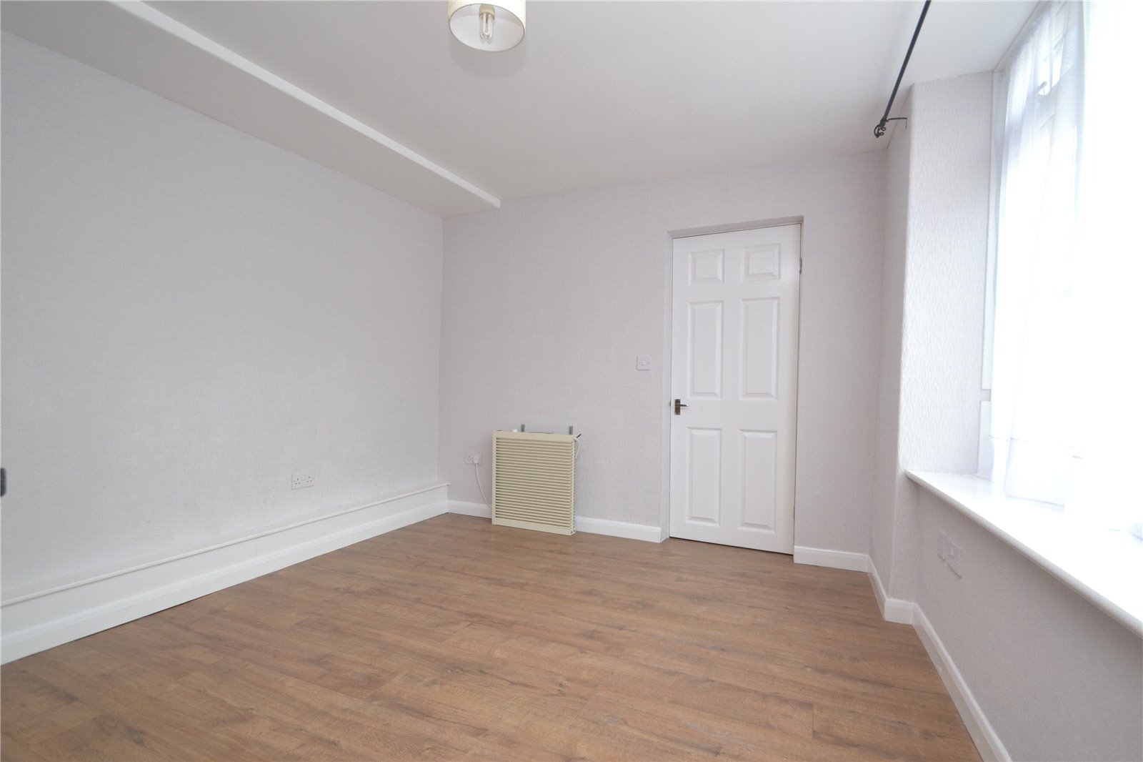 1 bed apartment to rent in James Street, Scarborough  - Property Image 6