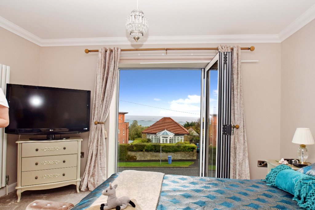 3 bed apartment for sale in Holbeck Hill, Scarborough  - Property Image 18