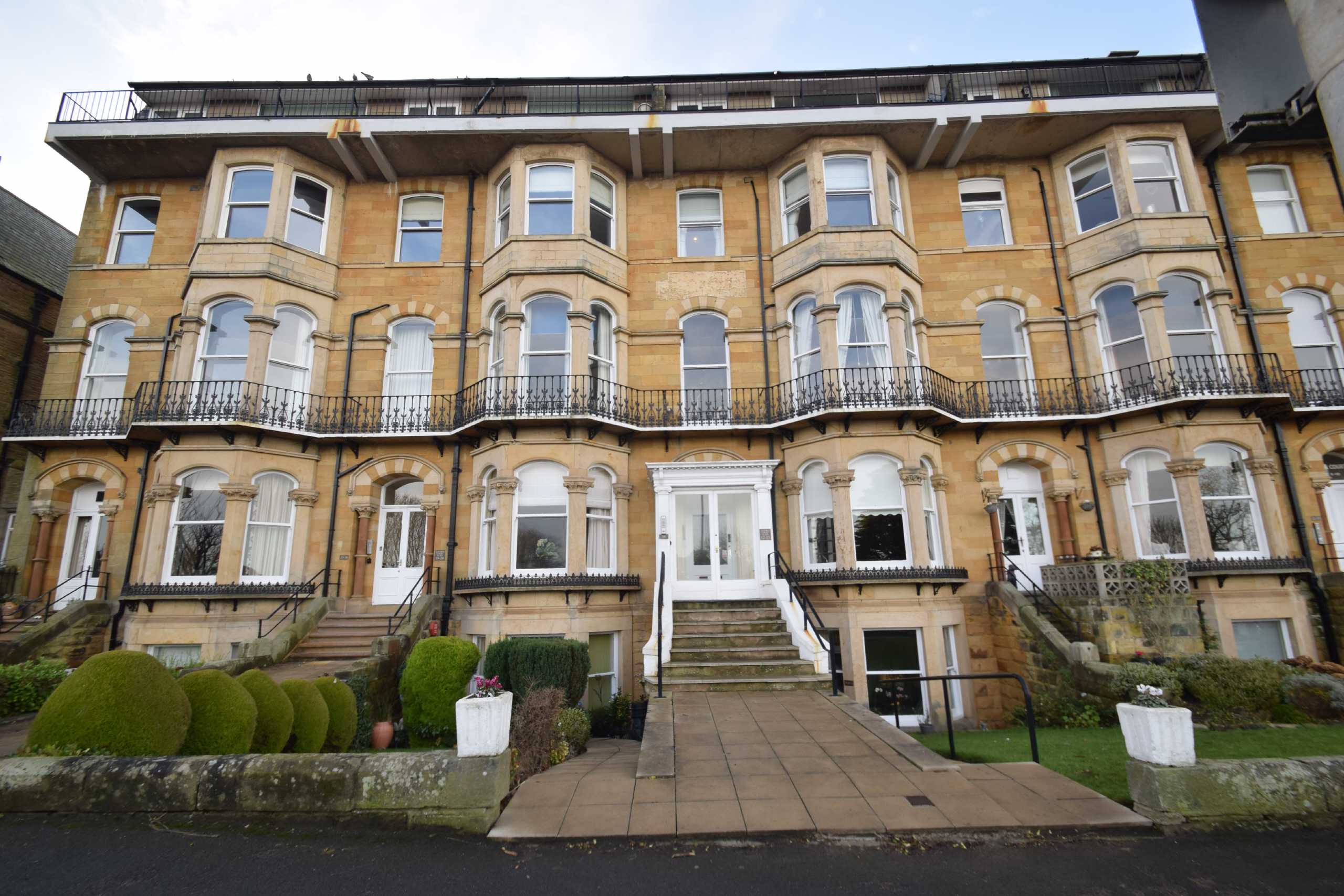 2 bed apartment for sale in Esplanade, Scarborough - Property Image 1