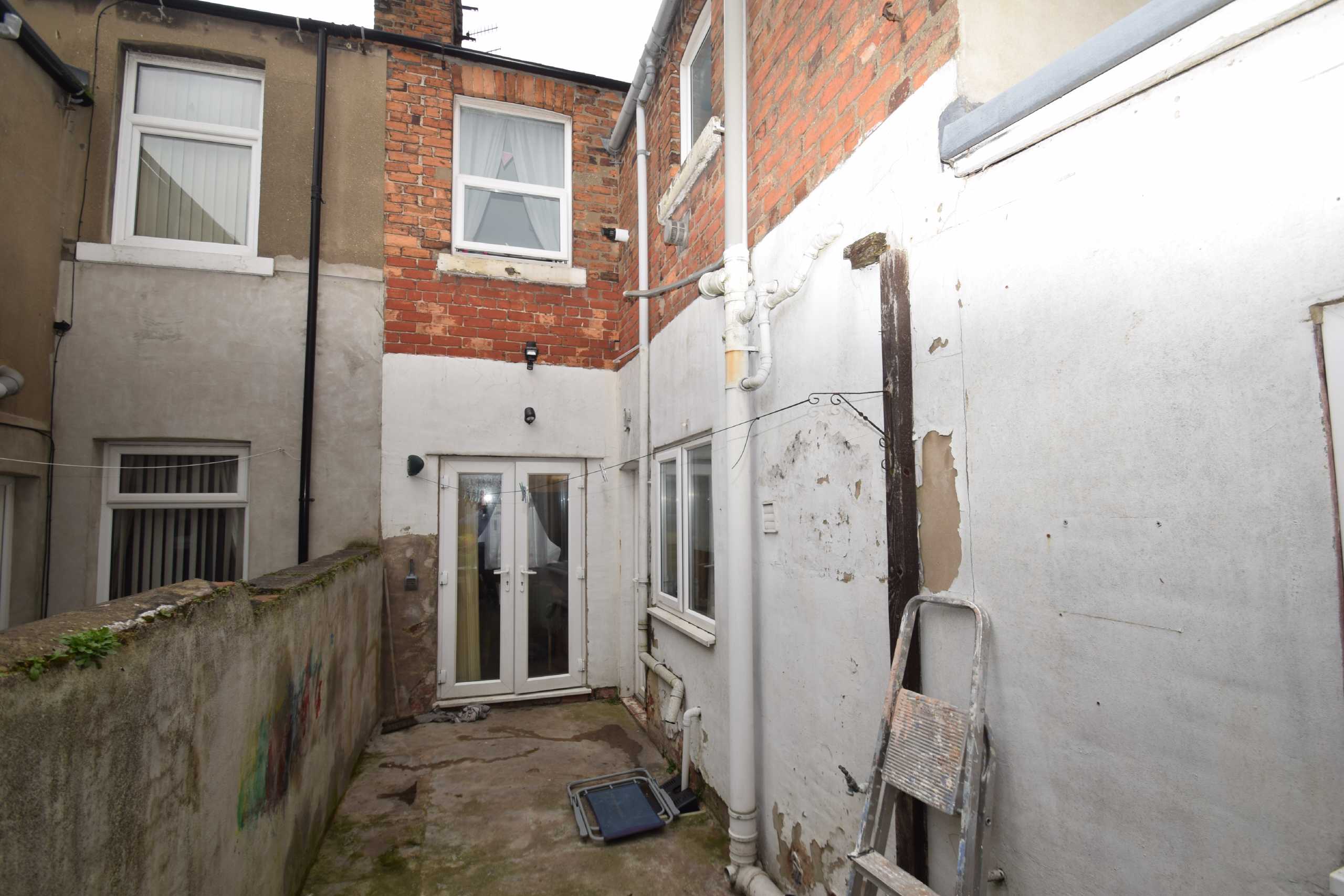 2 bed house for sale in Spring Bank, Scarborough  - Property Image 10
