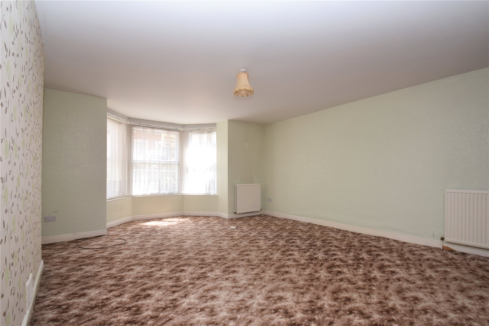 2 bed apartment for sale in Prince of Wales Terrace, Scarborough  - Property Image 4