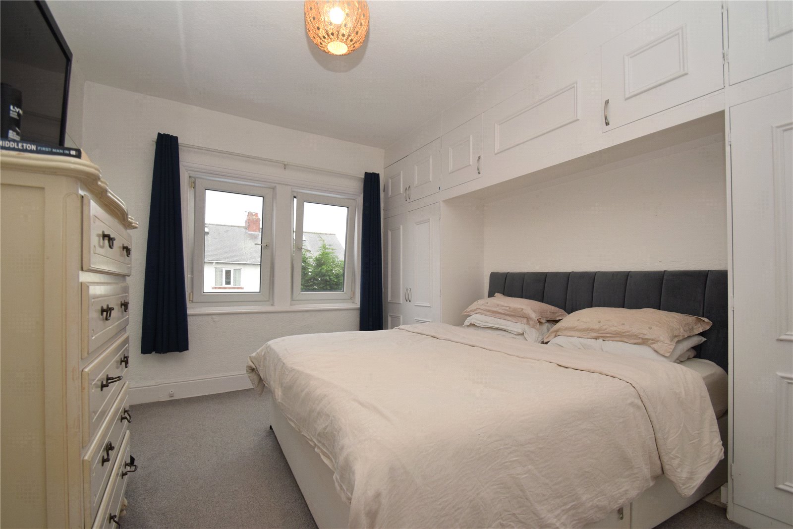 3 bed house for sale in Peasholm Gardens, Scarborough  - Property Image 6