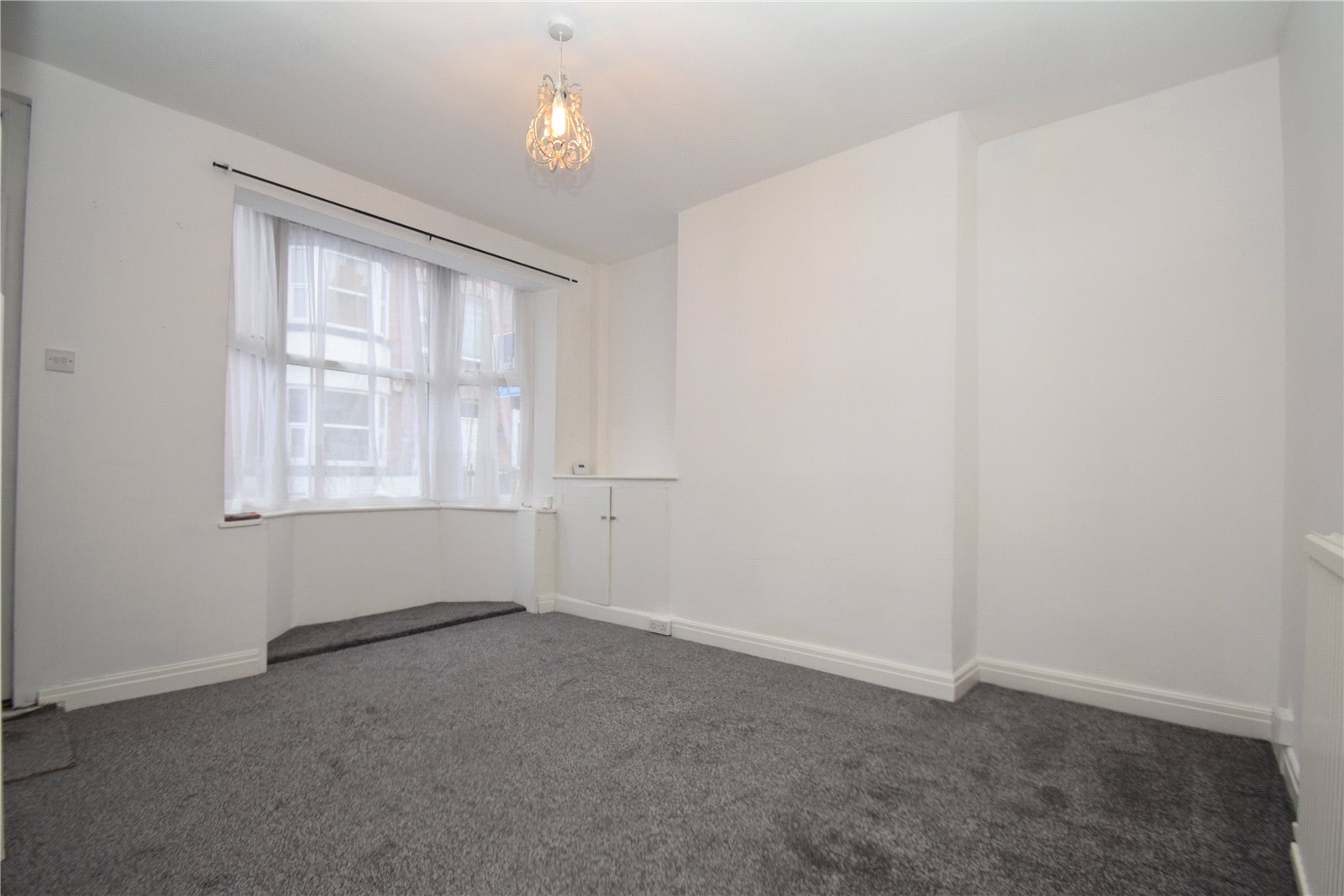 2 bed house for sale in Trafalgar Terrace, Scarborough  - Property Image 2