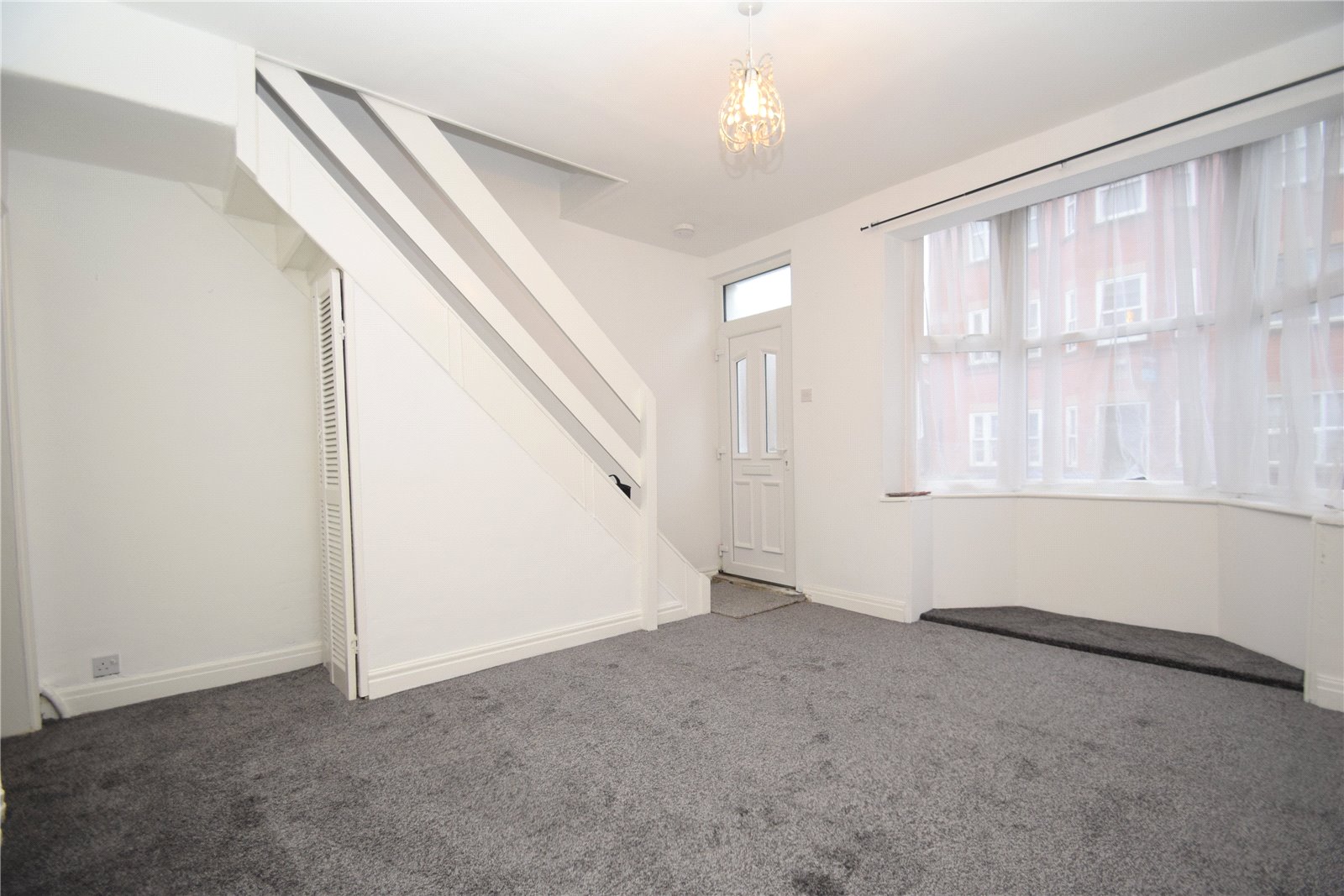 2 bed house for sale in Trafalgar Terrace, Scarborough  - Property Image 3