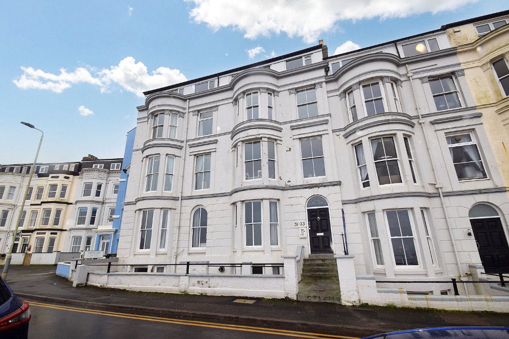 1 bed apartment for sale in Blenheim Terrace, Scarborough - Property Image 1