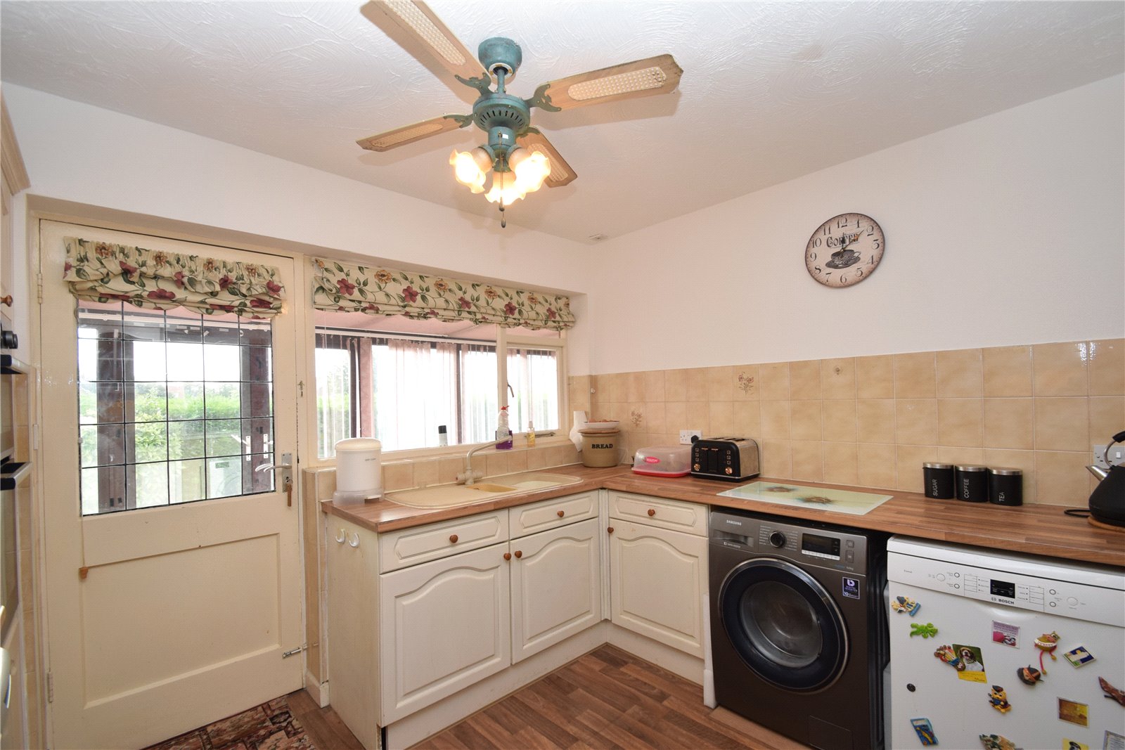 3 bed bungalow for sale in Rainford Close, Seamer  - Property Image 6