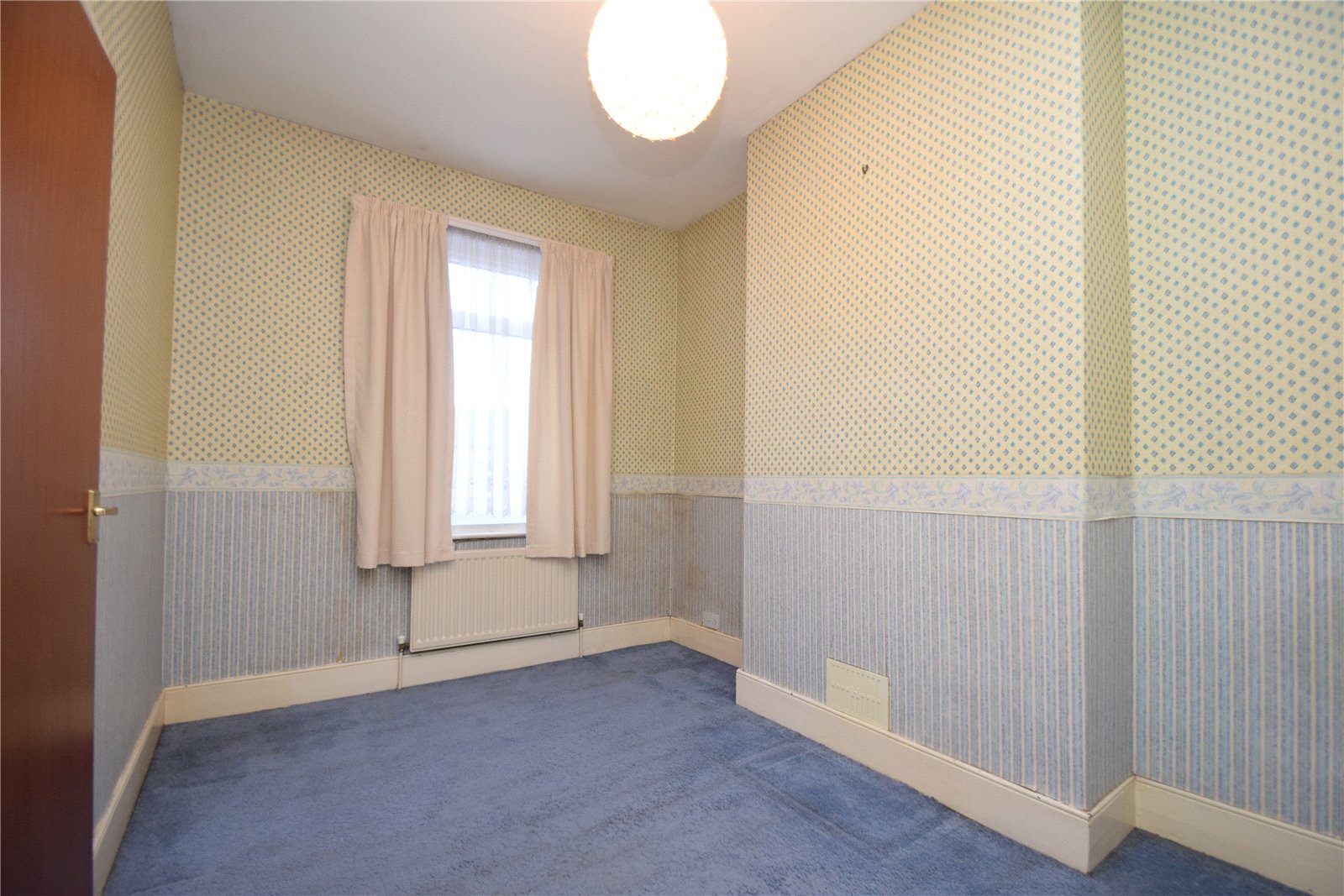2 bed house for sale in Hampton Road, Scarborough  - Property Image 5