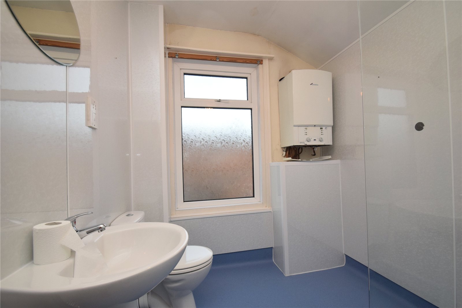 2 bed house for sale in Hampton Road, Scarborough  - Property Image 7