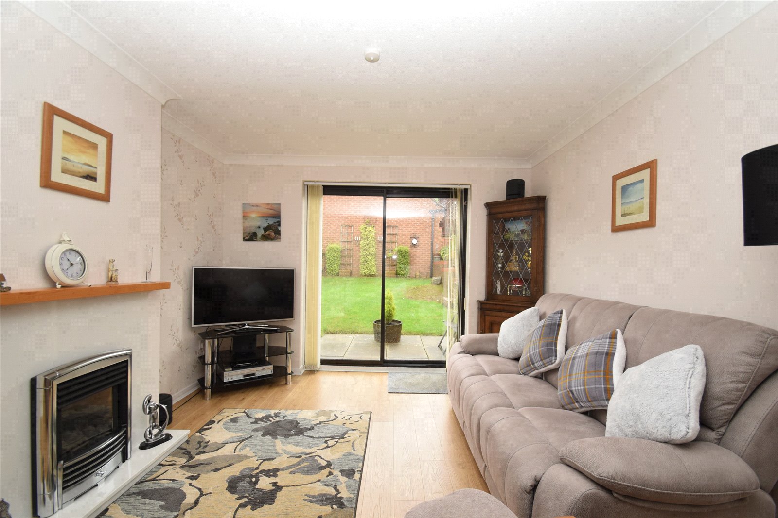2 bed bungalow for sale in Coverdale Drive, Scarborough  - Property Image 2