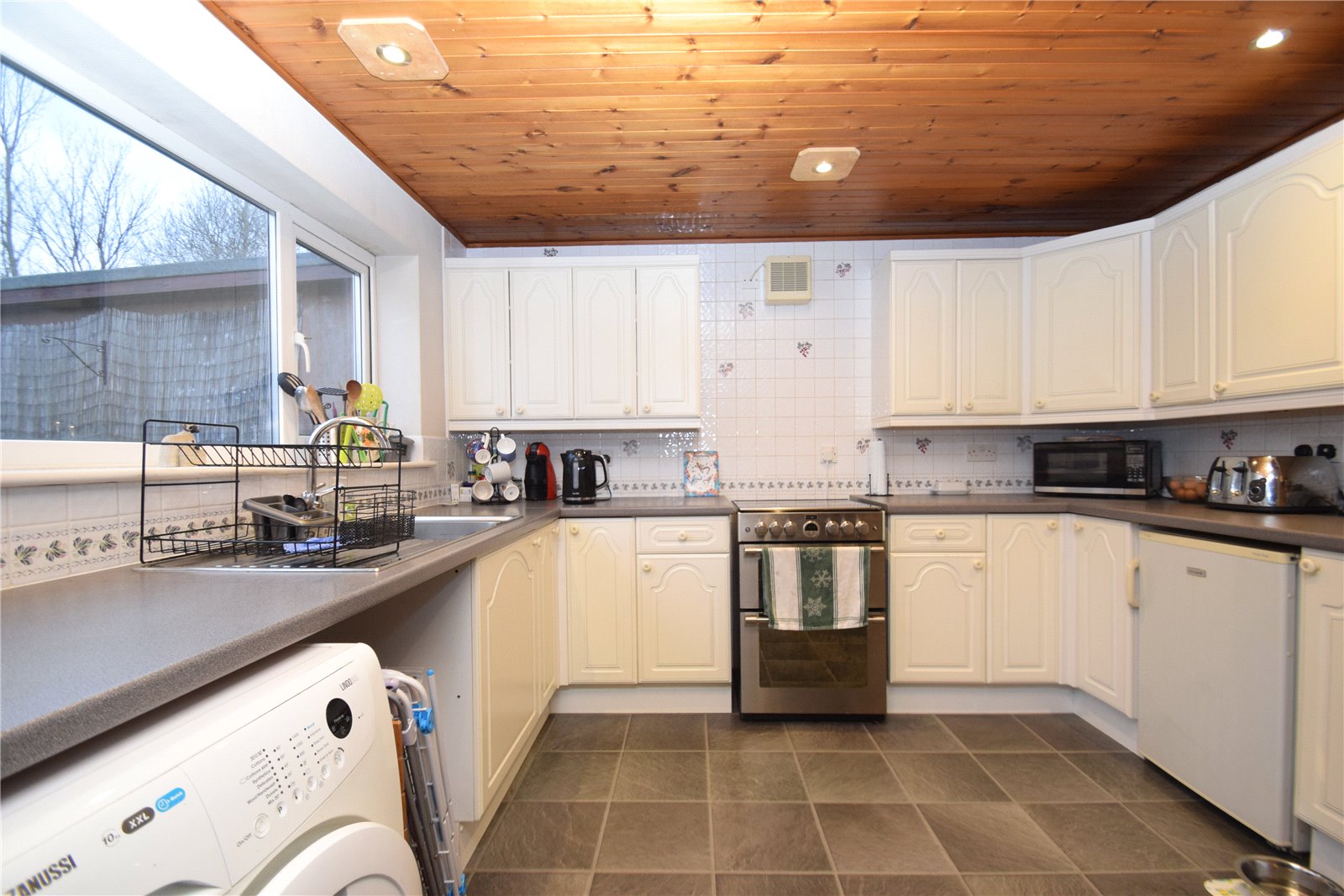3 bed house for sale in Newlands Park Crescent, Scarborough  - Property Image 7