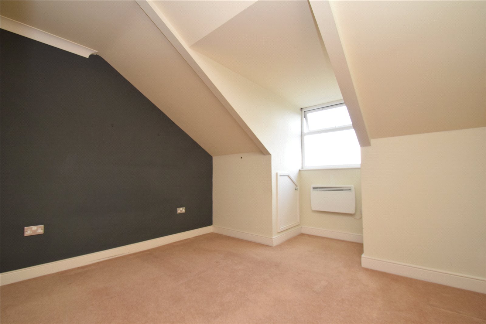 2 bed apartment for sale in Prince of Wales Terrace, Scarborough  - Property Image 11