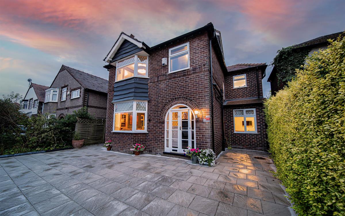 4 bed detached house for sale in Thoresway Road, Wilmslow, SK9 